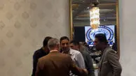 ورود وحید هاشمیان به مراسم روز مربی؛ خوشامد مجتبی حسینی به سرمربی سابق پرسپولیس