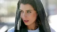 شال و روسری و معجزه رنگ مشکی برای  لیلا حاتمی