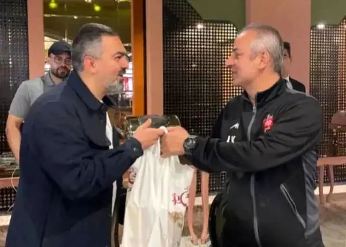 هدیه مدیرعامل چادرملو برای کارتال