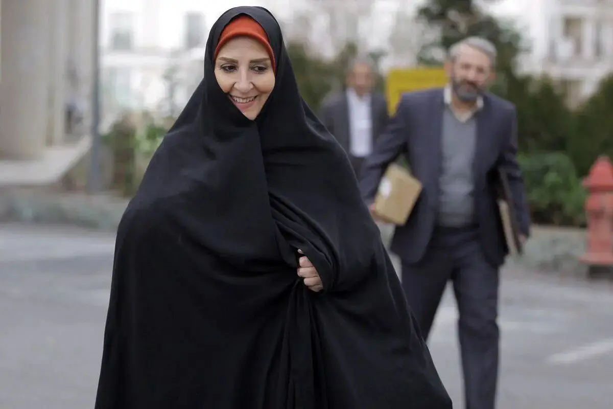 کنایه مرجانه گلچین به گرانی گوشت; استیک نون و پنیر می‌خورم (فیلم)