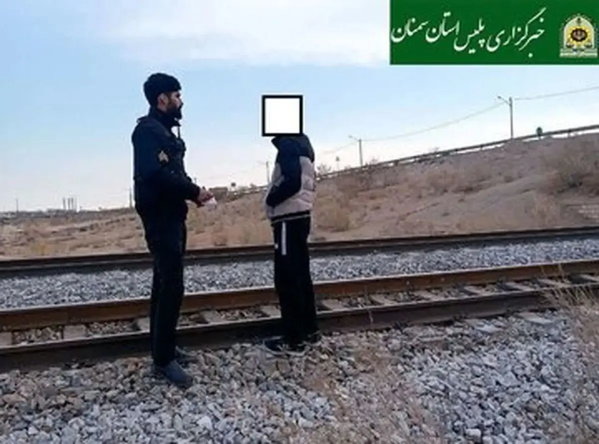 نجات جوان ۱۹ ساله از خودکشی روی ریل قطار