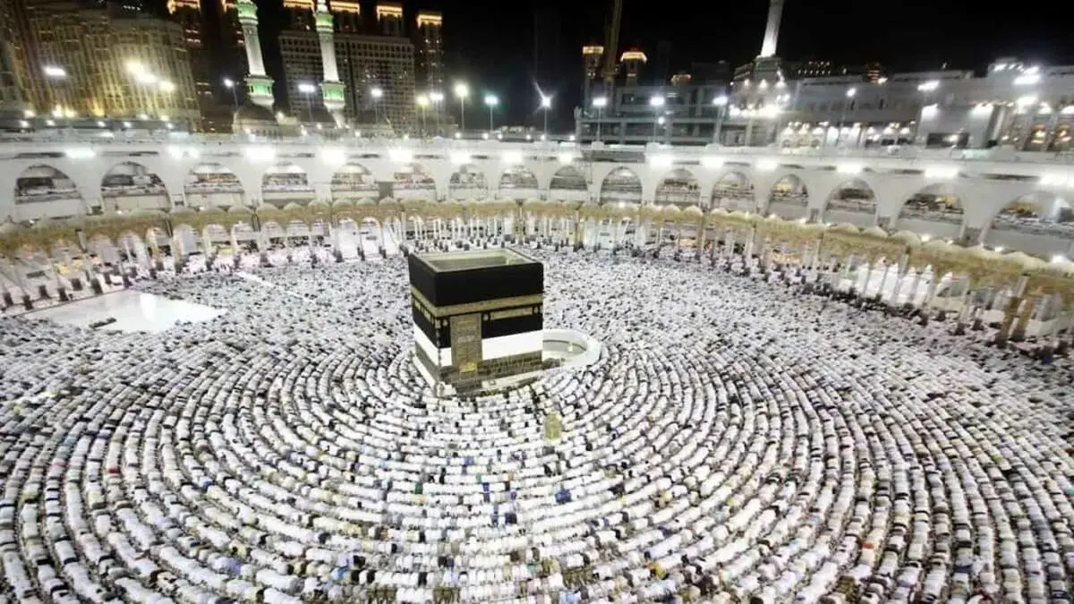 مقایسه معماری مسجد الحرام در فاصله ٨٢ سال + عکس