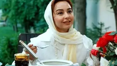 سفر در زمان؛ «ماهایا پطروسیان در ایام کودکی و در 7 سالگی»؛ سال 55