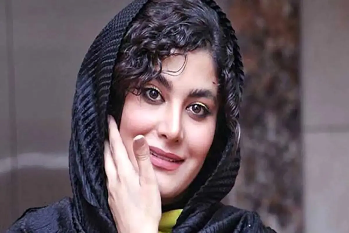 استایل مدلینگ و جنوبی بهار قاسمی همسر زیبا و خیلی جوان خلیل خانزاد سریال نون خ / رنگ لباسش چقدر دلبره