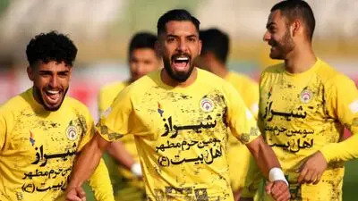 سرقت از رختکن داوران در لیگ یک؛ اتفاق عجیب در کرمانشاه