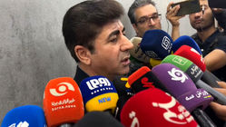 ممبینی: اگر پرواز نبود، داور باید زمینی به محل بازی برسد!