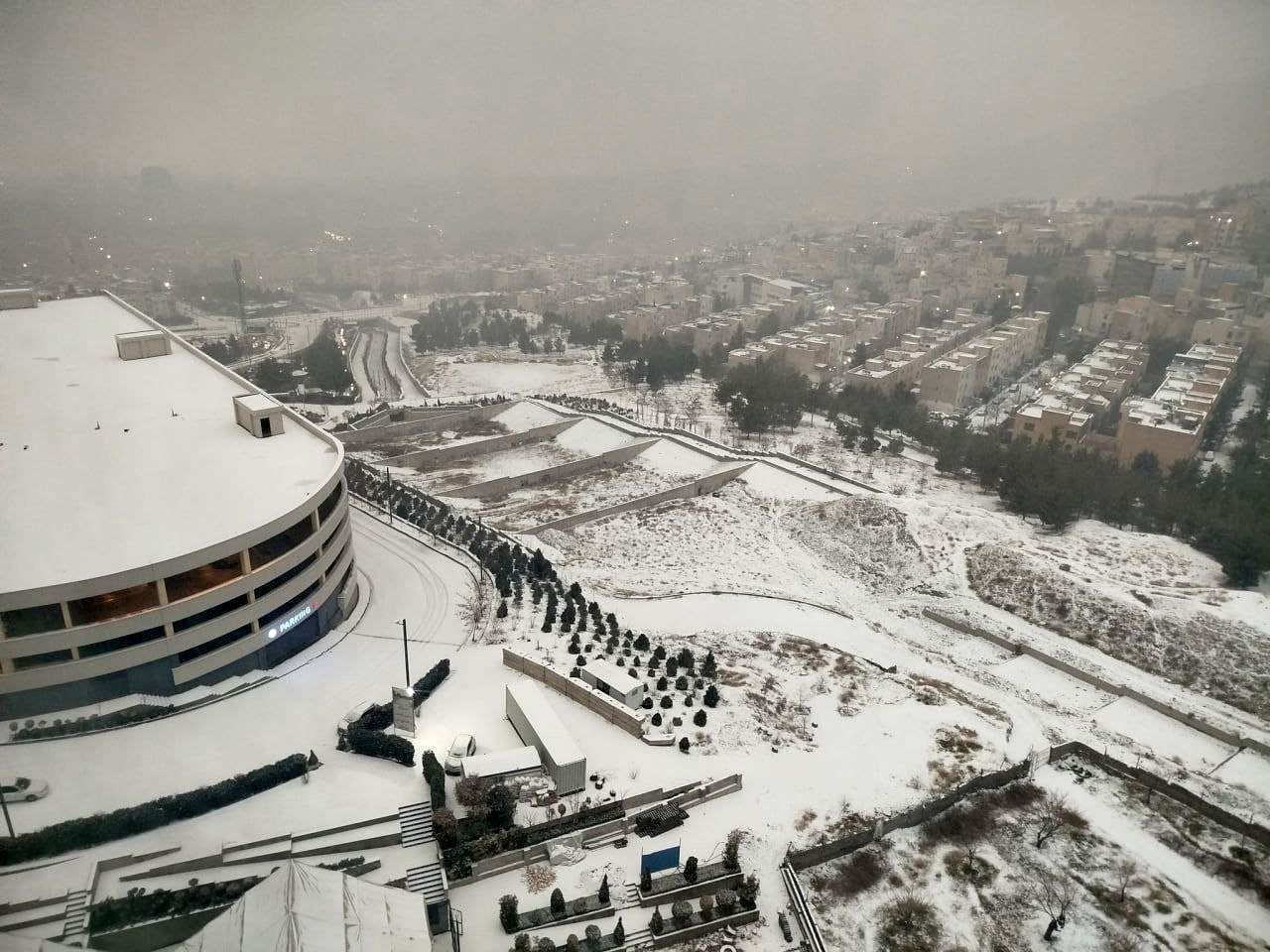 ببینید | بارش اولین برف زمستانی در شمال تهران