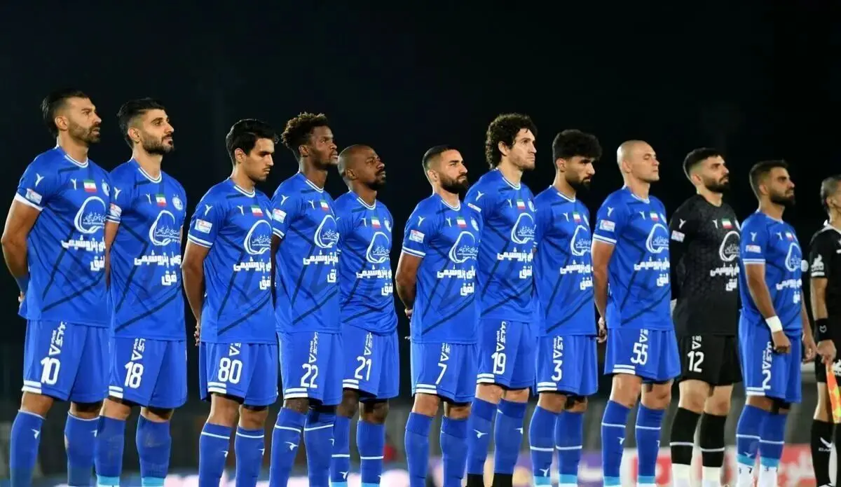 ساپینتو یا ماتزاری؟ هواداران استقلال تکلیف را روشن کردند