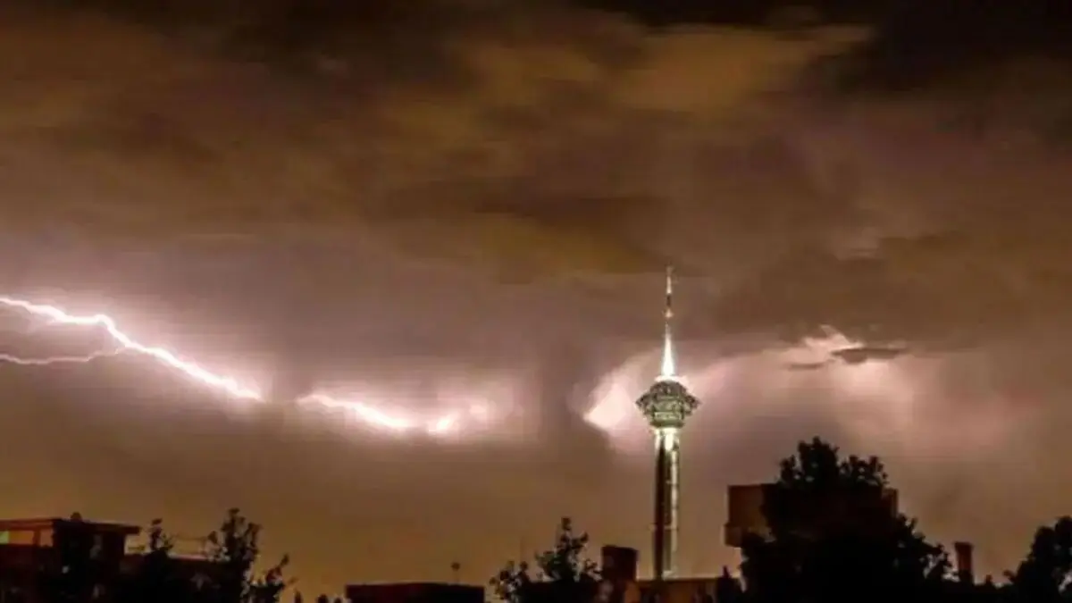 هواشناسی تهران؛ طوفان در تهران آغاز شد