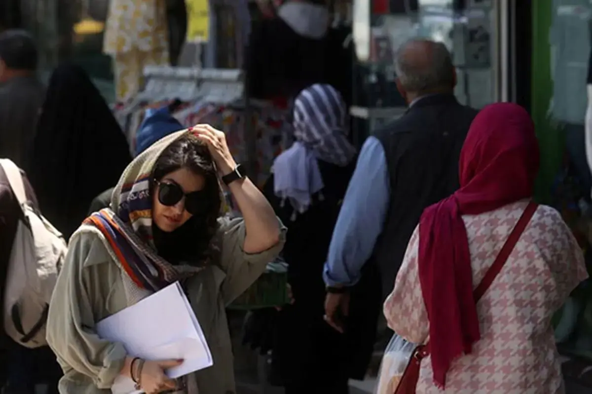 آغاز ارسال پیامک حجاب برای زنان عابر پیاده در تهران + جزییات