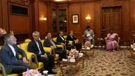 عکس حاشیه از دیدار عراقچی با رئیس جمهور هند