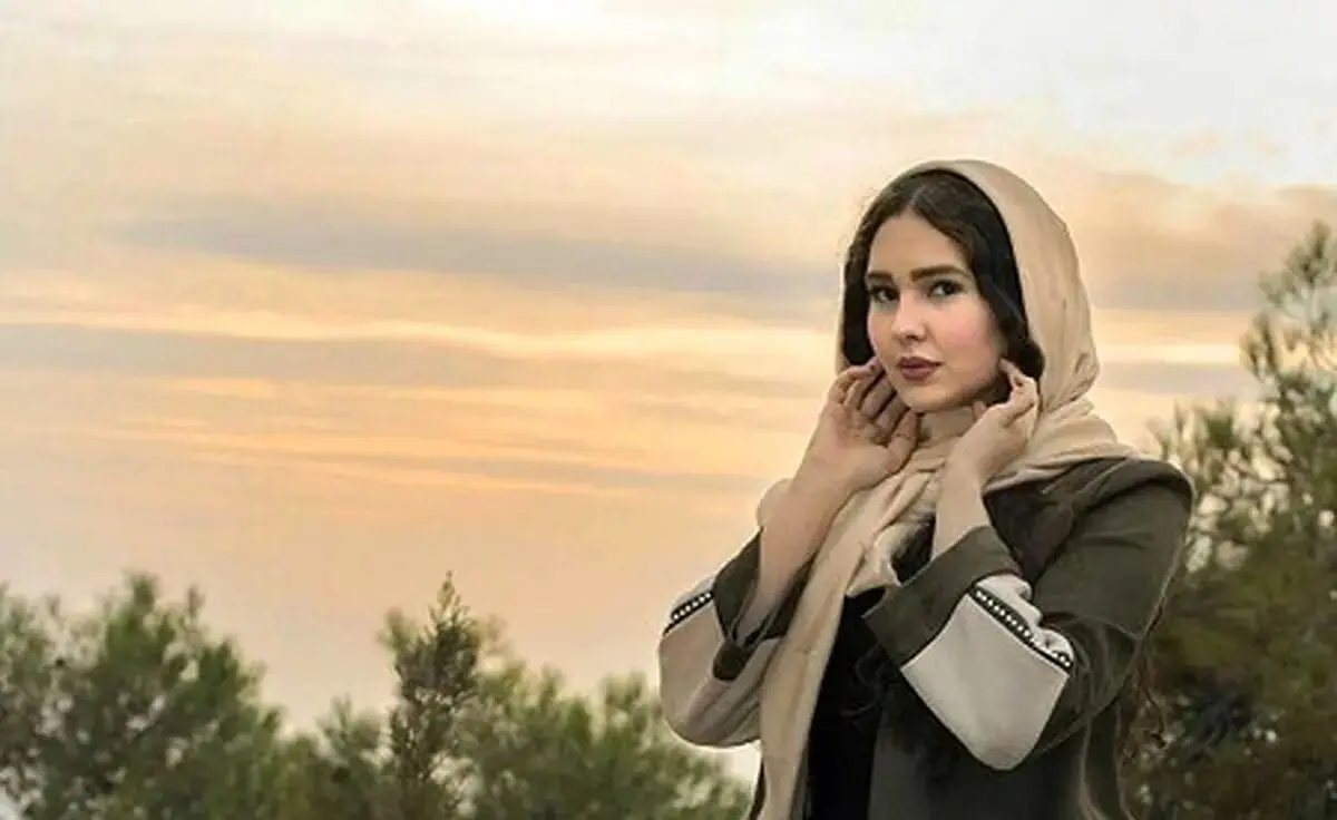 استوری جدید نیکی میربها بازیگر سریال نیسان آبی + عکس