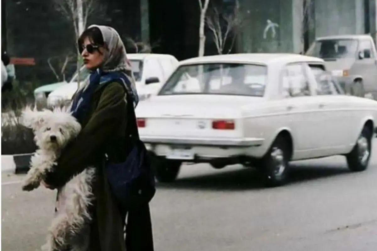 سفر به سال 1381/استایل شیک دختران بالا شهر تهرانی در میدان تجریش