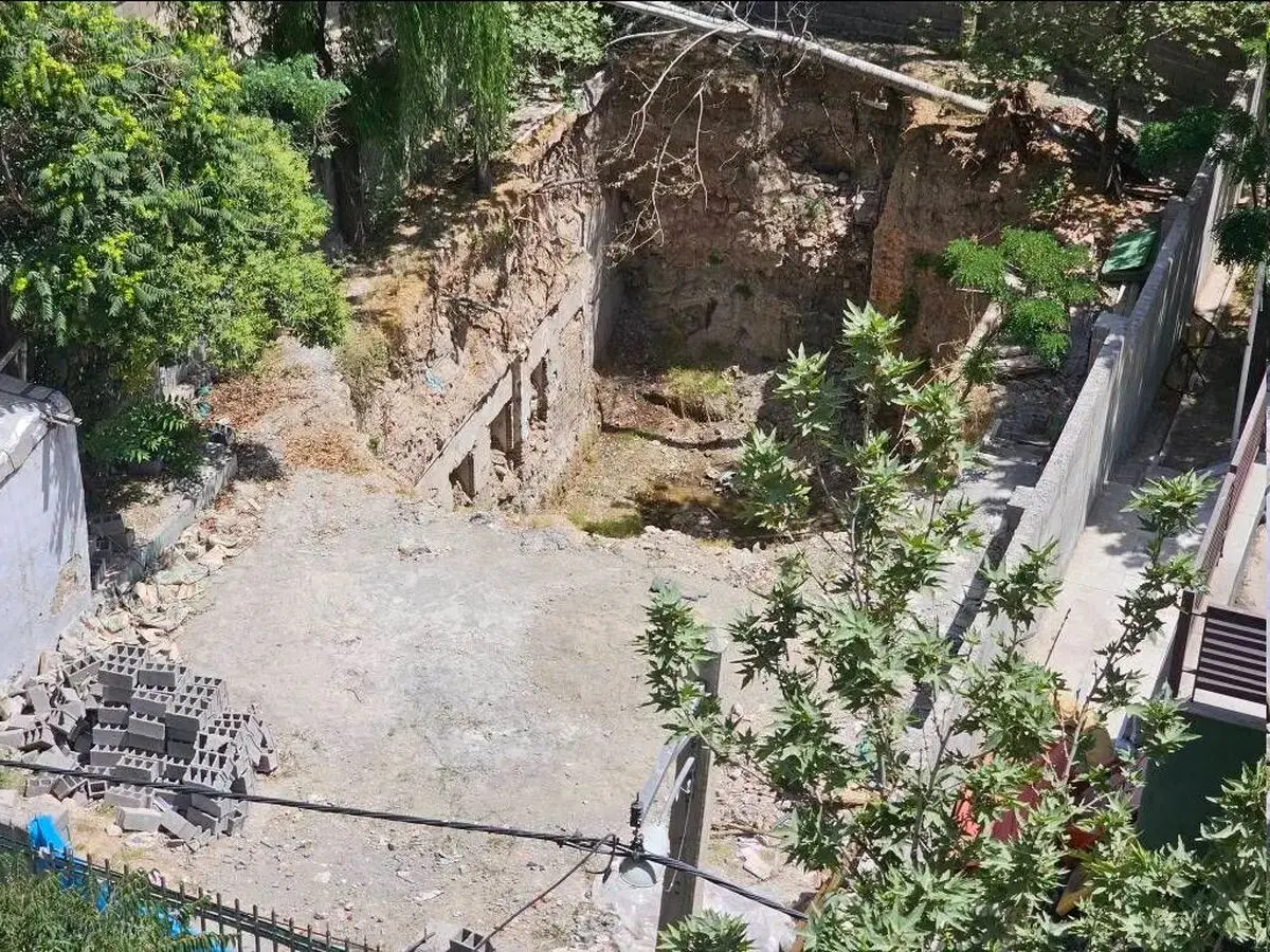 کشف گنج باشکوه در بوستان یاس تهران