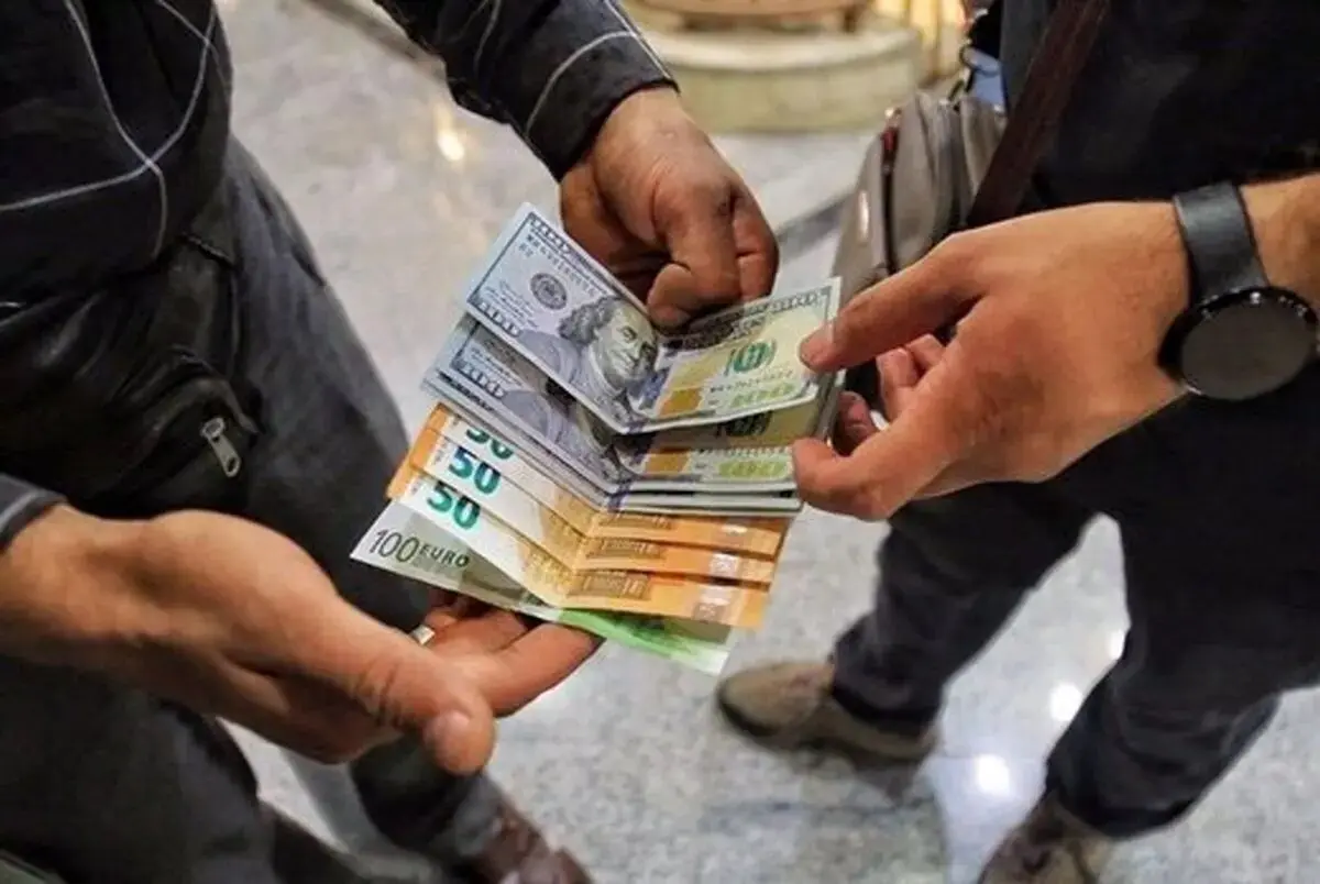 دلار جهانی به کف قیمت چند ساله سقوط کرد
