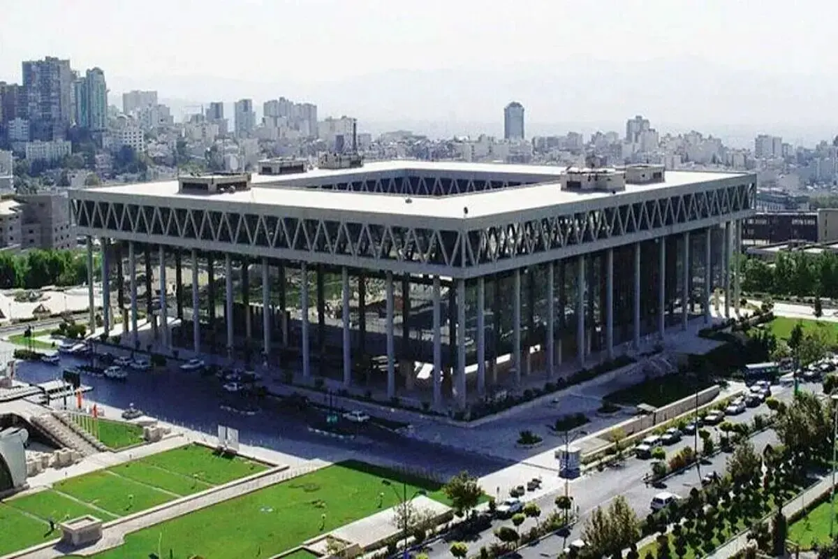گزارش کامل خبرنگار صداوسیما از محیط صداوسیما بعد از حمله