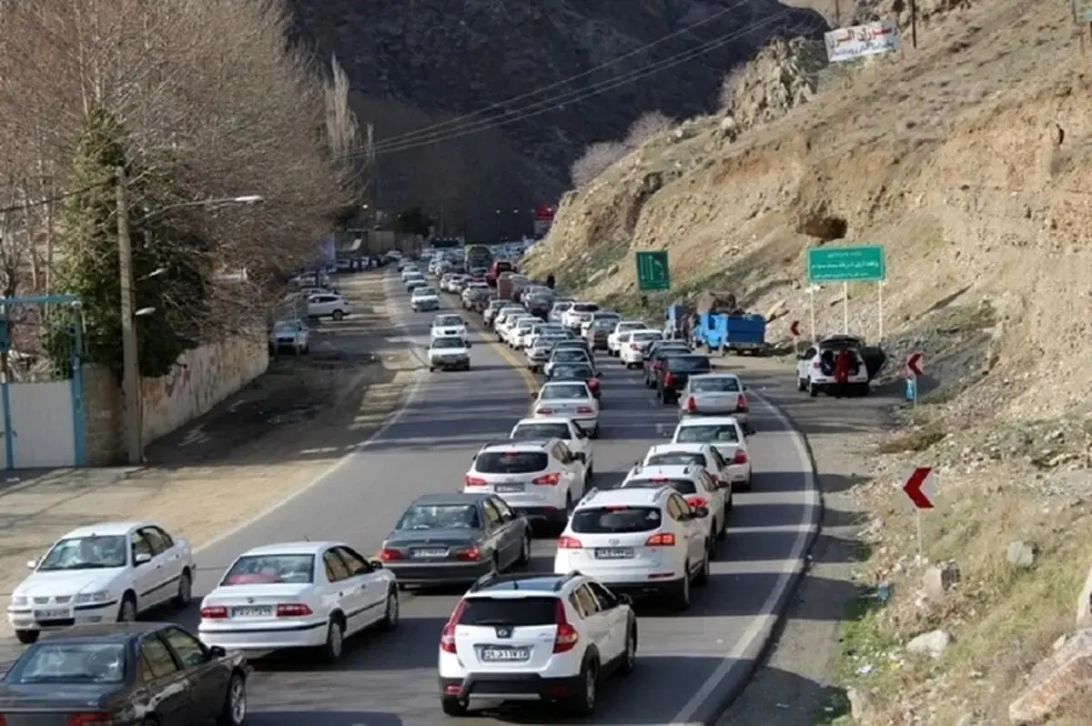 ترافیک سنگین در مسیر ها؛ جاده چالوس همچنان یک طرفه است + جزئیات