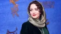 عکس یادگاری بهنوش طباطبایی و دانشجوهایش در دانشگاه