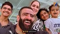 قاب خانوادگی | هادی چوپان در کنار خانواده‌اش