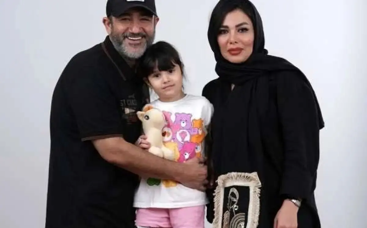 عکس سینه‌زنی مهران غفوریان و دخترش هانا در هیئت عزاداری