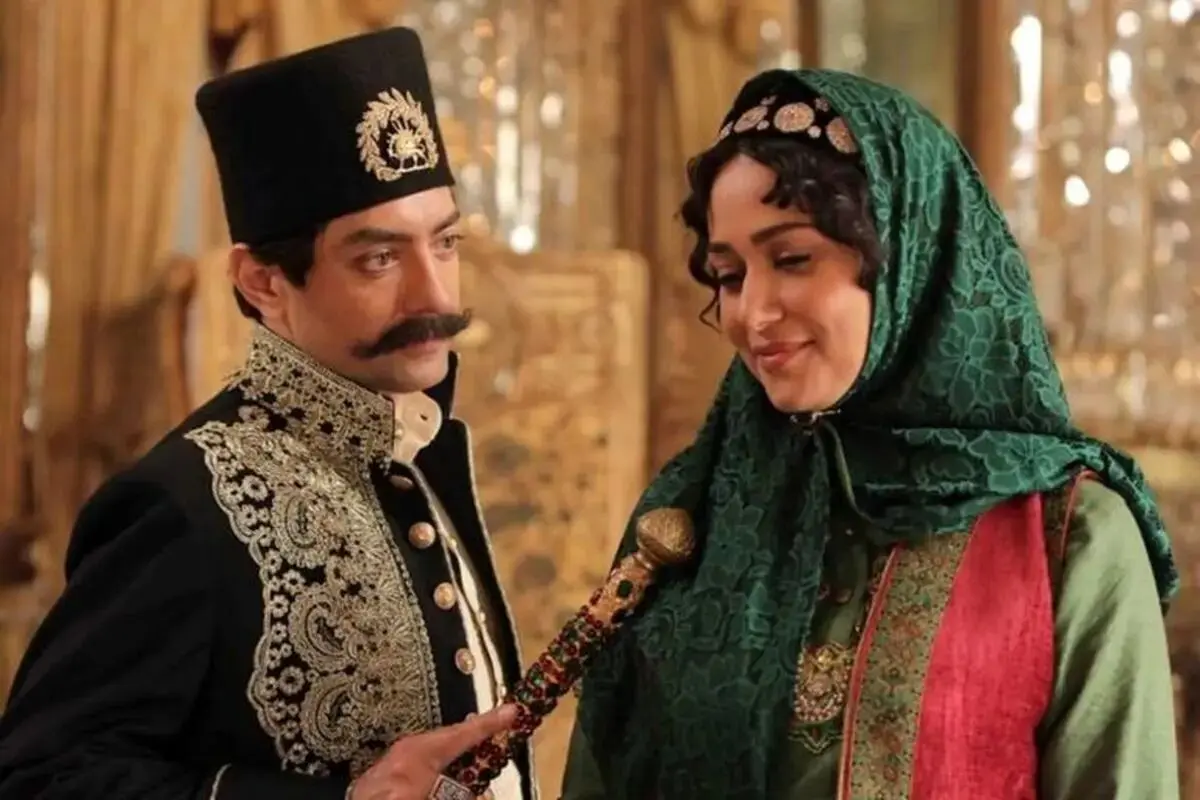 ناصرالدین‌شاه «جیران» در کنار ملکه واقعی‌اش مینا مختاری + عکس