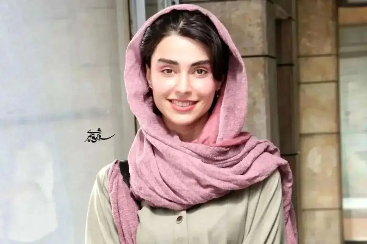 لاله مرزبان و چهره‌ای معصومش