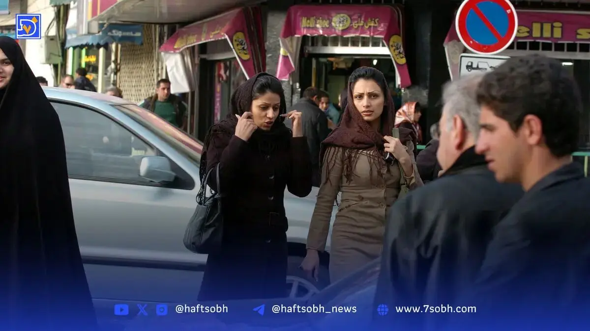 قاب تاریخ| ‌‌بانوی شيرازی متعجب، تهران دهه80، بزرگان رادیو، پیکان استیشن محله نارمک
