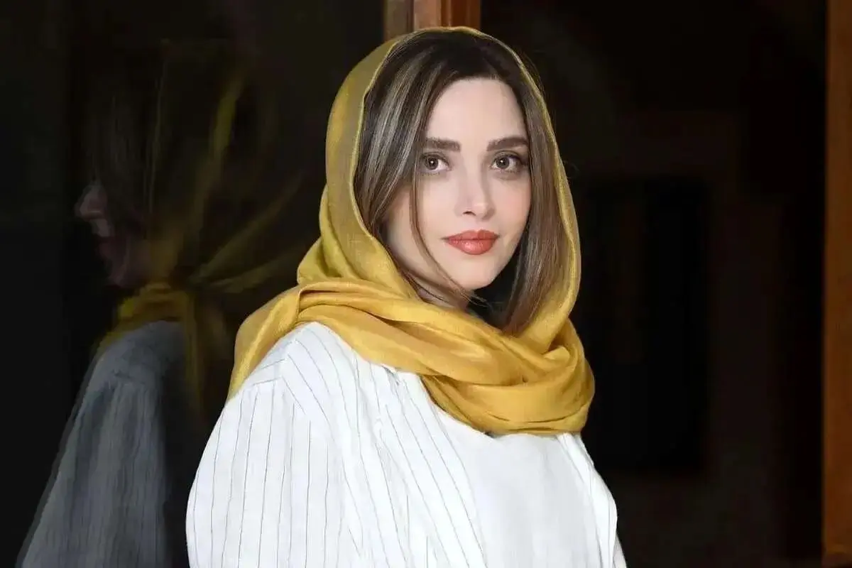 بهنوش طباطبایی در ۶ سالگی