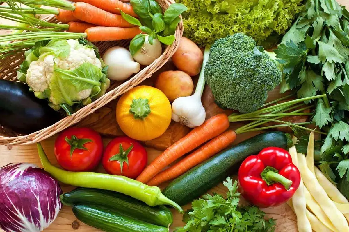 خوردن زیاد سبزیجات خام برای سلامتی ضرر دارد؟