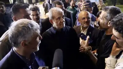 هنوز باید پرسید