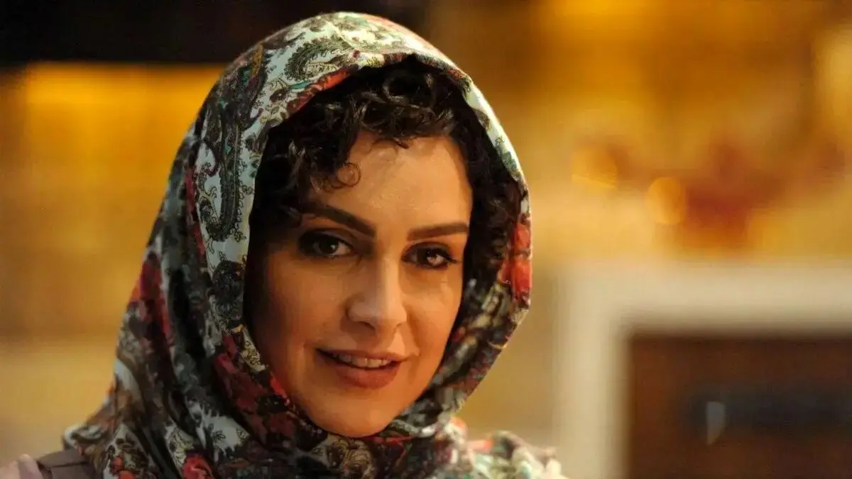 بیوگرافی ماه چهره خلیلی
