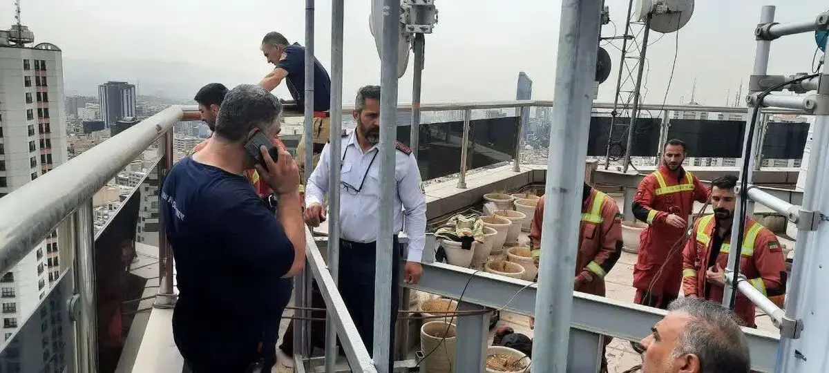 سقوط مرگبار کلایمر در برج 21 طبقه ولیعصر