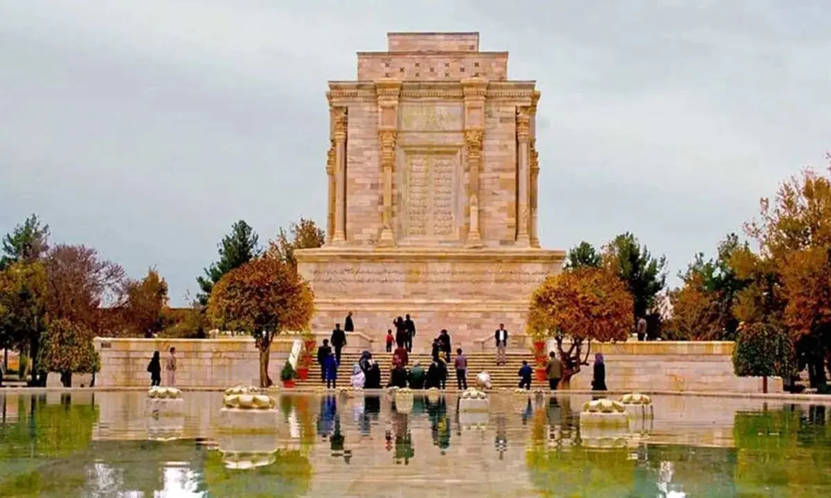 آرامگاه فردوسی در سال ۱۳13