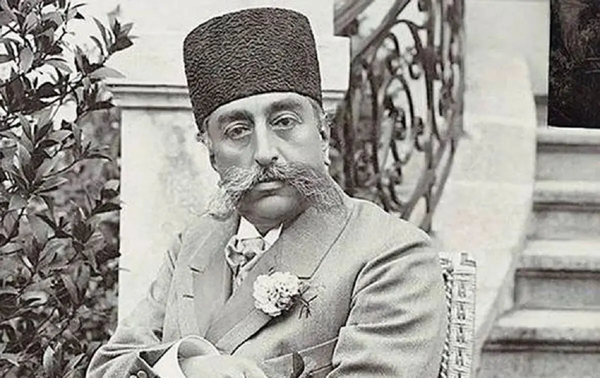 عکس زیرخاکی از نوجوانی مظفرالدین‌شاه