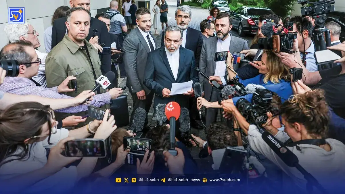 نگاهی به عملکرد وزیر خارجه دولت چهاردهم از زبان موافقان و مخالفان