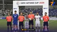 طارمی بازوبند را نگرفت، قدوس به زور به او داد!