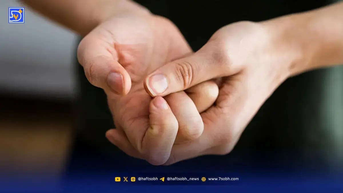 آیا شکستن قولنج دست ضرر دارد؟