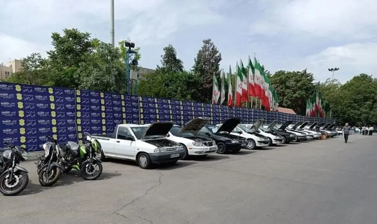 کشف بیش از ۱۲۰۰ خودروی مسروقه و تحت تعقیب