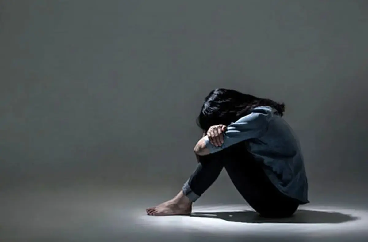 ۸ نشانه کسی که دلتنگ شماست، اما از گفتن واهمه دارد