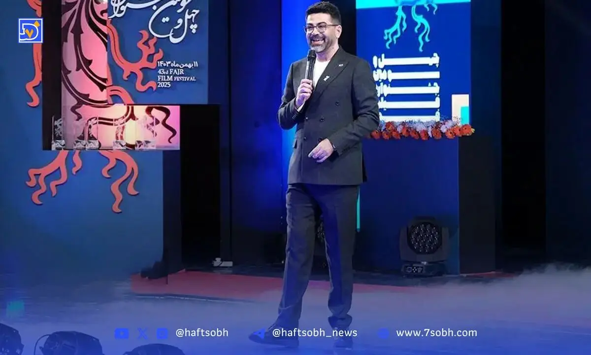 عکس/ غصه فرزاد حسنی مجری خوش‌چهره برای مادر فوت شده‌اش