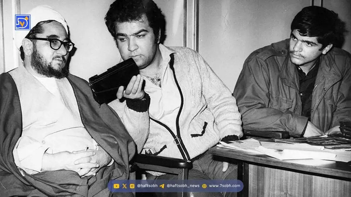 عکس/ صادق خلخالی با قطار فشنگ و اسلحه در جبهه؛ دهه ۶۰