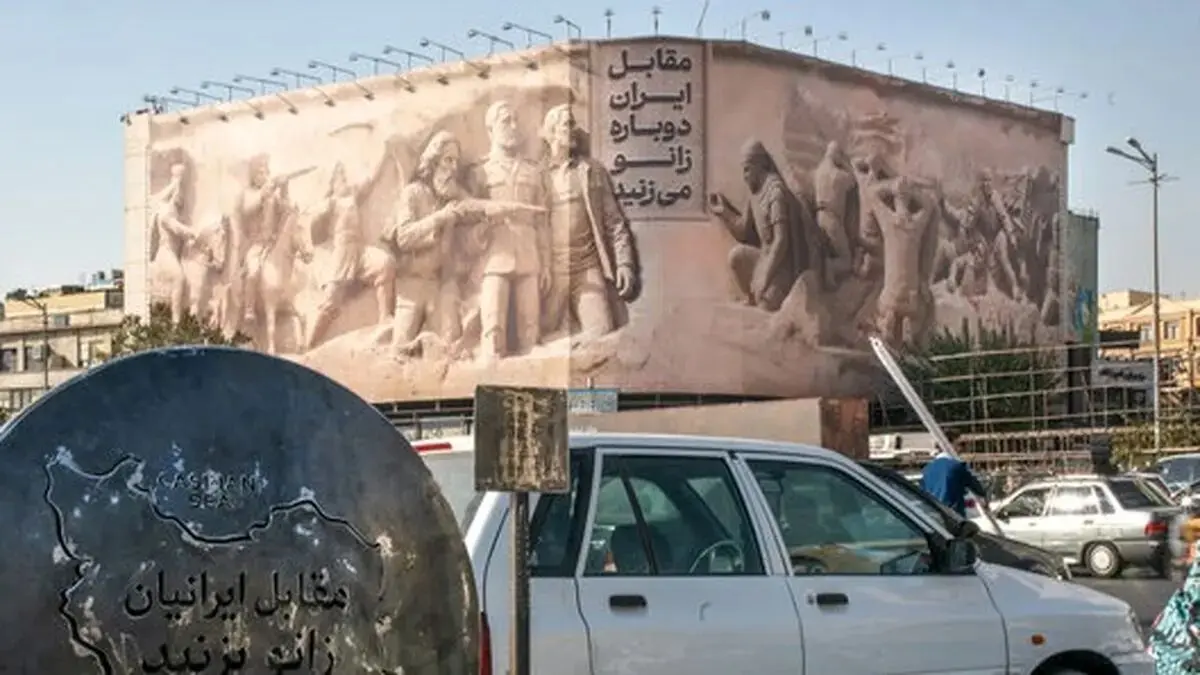 مجسمه پادشاه ساسانی در میدان انقلاب رونمایی می‌شود + عکس