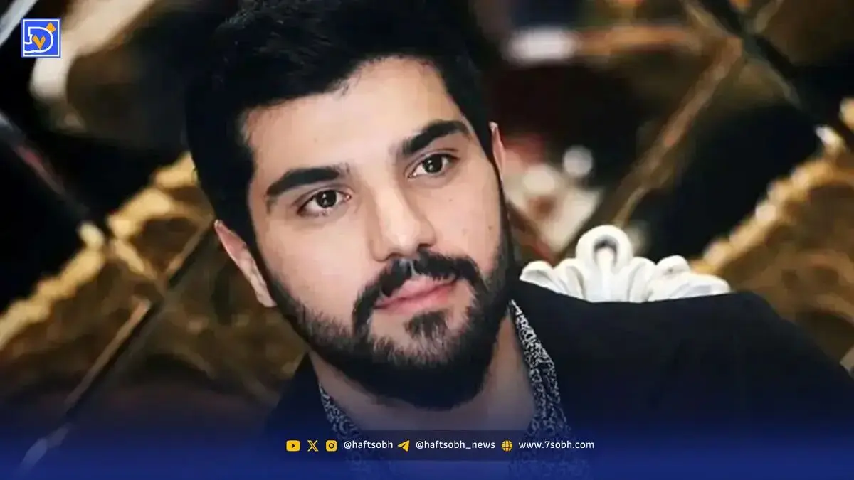 عکس/ رونمایی از مادر واقعی سینا مهراد شهاب سریال ازیادرفته در ملاعام / ماشاءالله از آزیتا حاجیان هم جوونتره و خوشتیپ‌تره
