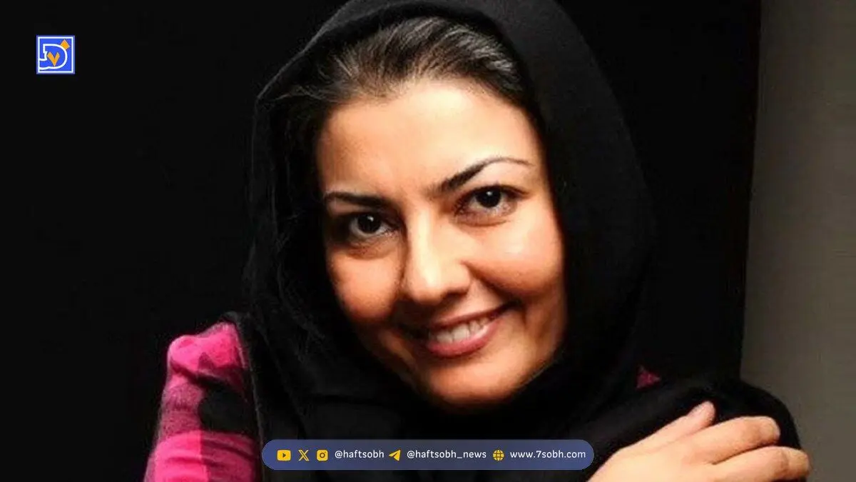 دکوراسیون| چهره آناهیتا همتی روی فرش خانه اش!