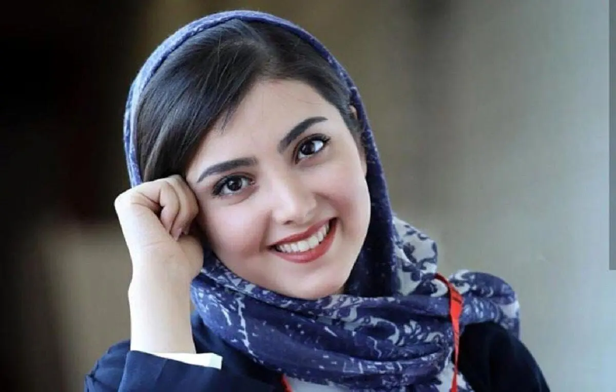 اتاق خواب سبز و پرنشاط زیبا کرمعلی، رتبه‌ی 8 کنکور هنر و بازیگر فیلم‌های لاتاری و دینامیت / از درخت تو گلدون تا تابلوهای دیواری