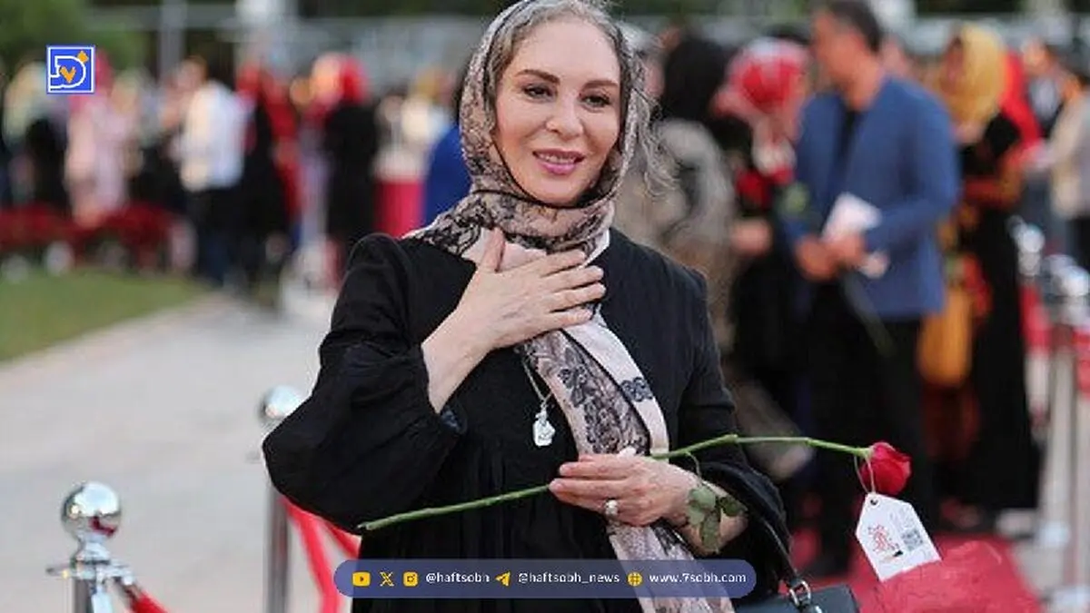 سفر در زمان | زیبایی افسانه بایگان ۲۵ ساله در فیلم «دبیرستان»؛ سال 1365