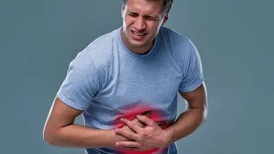رفلاکس معده چیست؟ علائم، دلایل و راهکارهای مؤثر برای کاهش ترش کردن