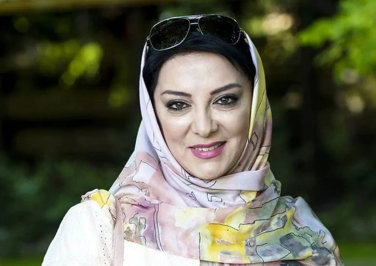 حمیرا ریاضی با کتِ گلدوزی و نسیم ادبی با استایلِ آوانگارد در کنسرت بانوان