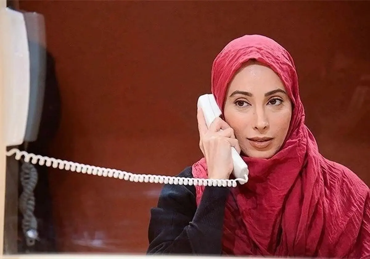 سحر زکریا : دیدید من عاشق شدم! اومدی تو زندگیم که 2تایی با هم کلی زندگی کنیم، پیری و عاشقی واویلا