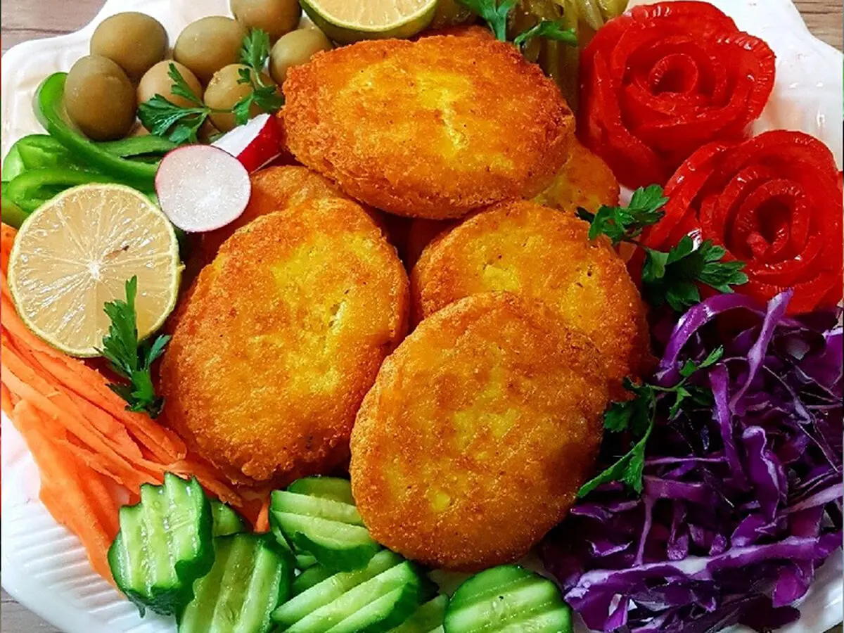 طرز تهیه کوکو سیب زمینی پخته ساده و خوشمزه فقط در نیم ساعت